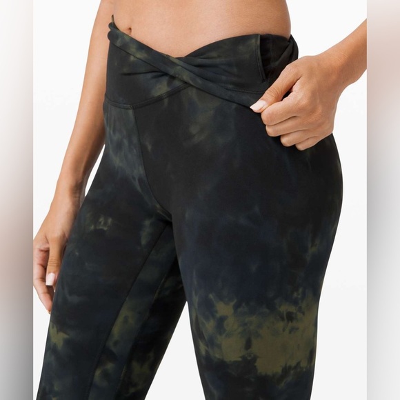 Lululemon Align Pant 25"  size 2 - Picture 5 of 12